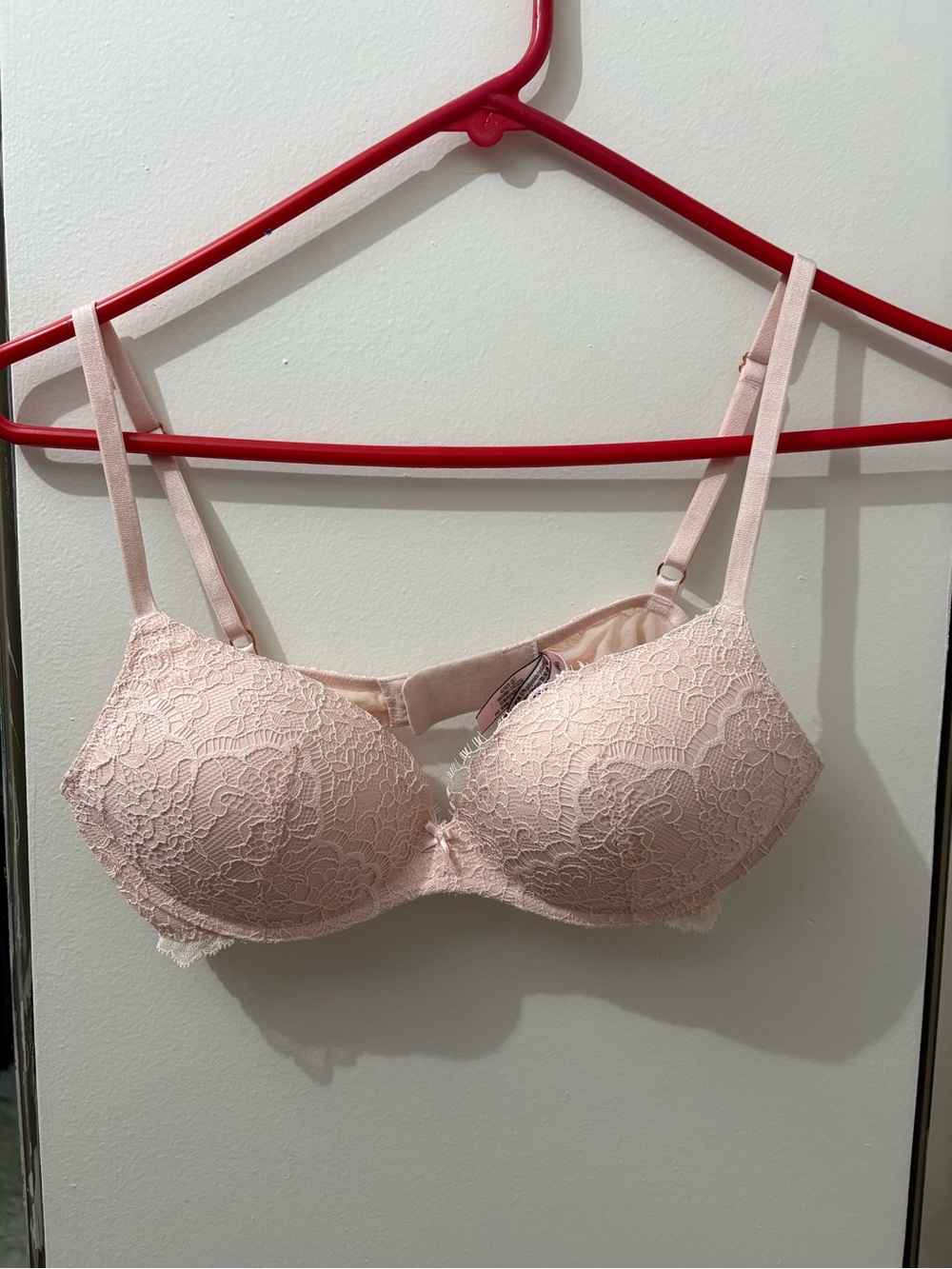 Victorias Secret Lace Bra in Light Blush Pink - Women’s Intimates